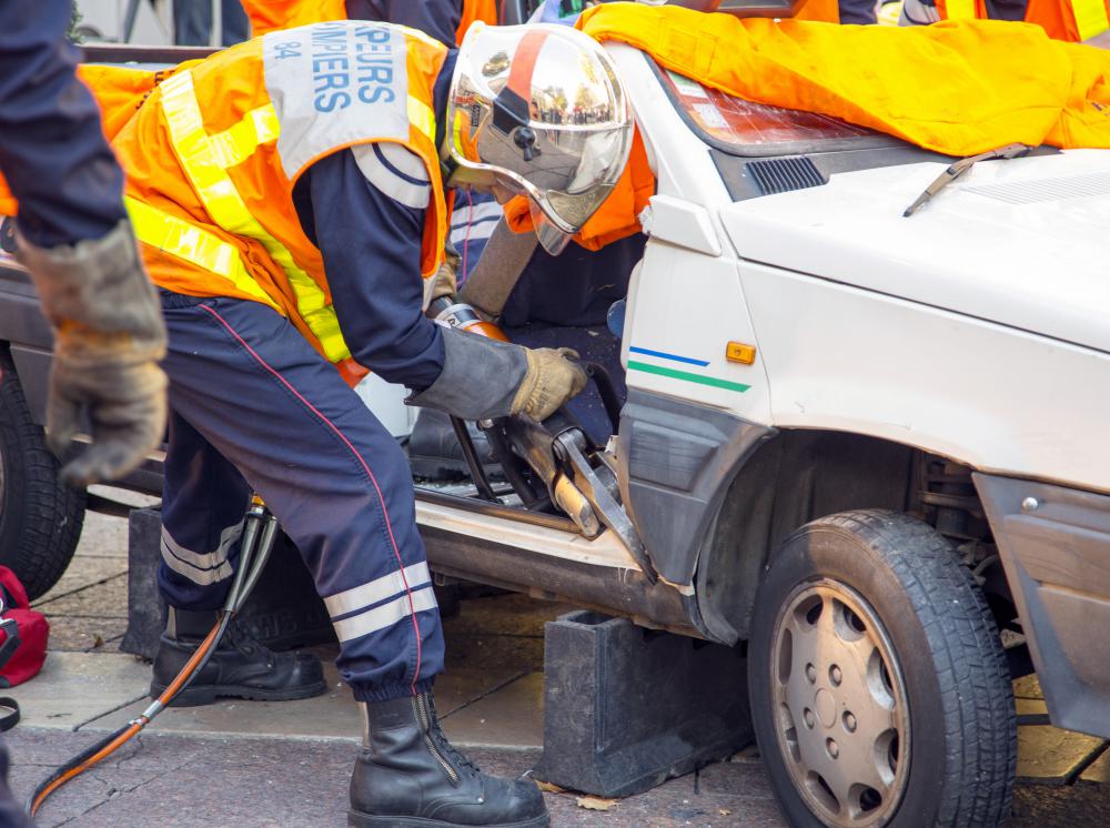 The hoses used on firefighter's extrication equipment must be able to withstand wear and tear in the field, as well as normal use.
