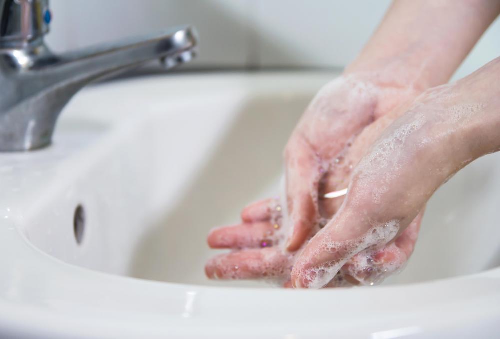 It is possible to create inexpensive hand soap using pieces of soap.