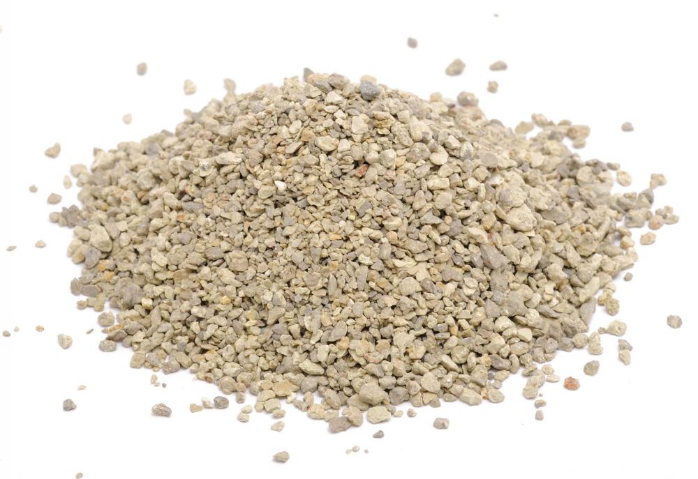 Cat litter can absorb the smell of acetone.