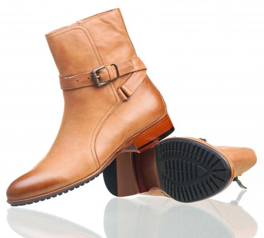 Shoe stretchers can be made for use on boots.