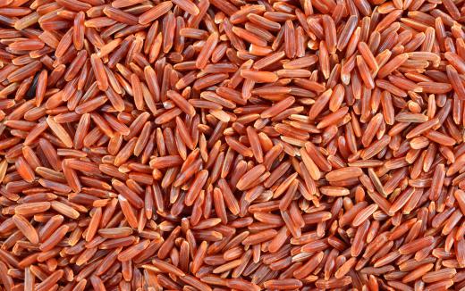 Red jasmine rice is a type of rice that comes from Thailand and has a sweet fragrance and taste.