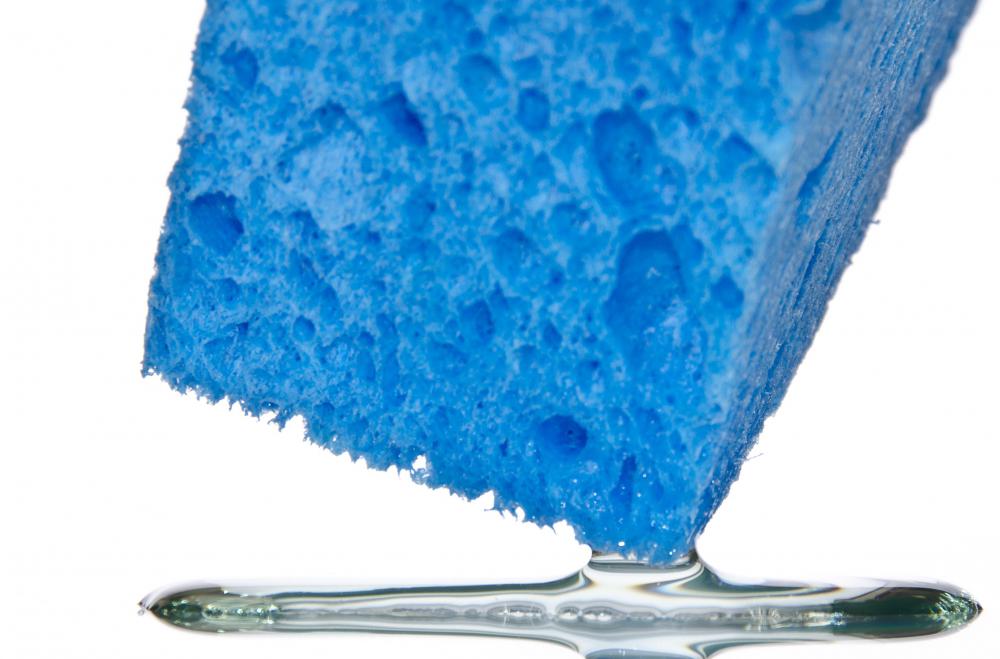 A sponge and baking soda with water can clean and freshen a urine-stained mattress.