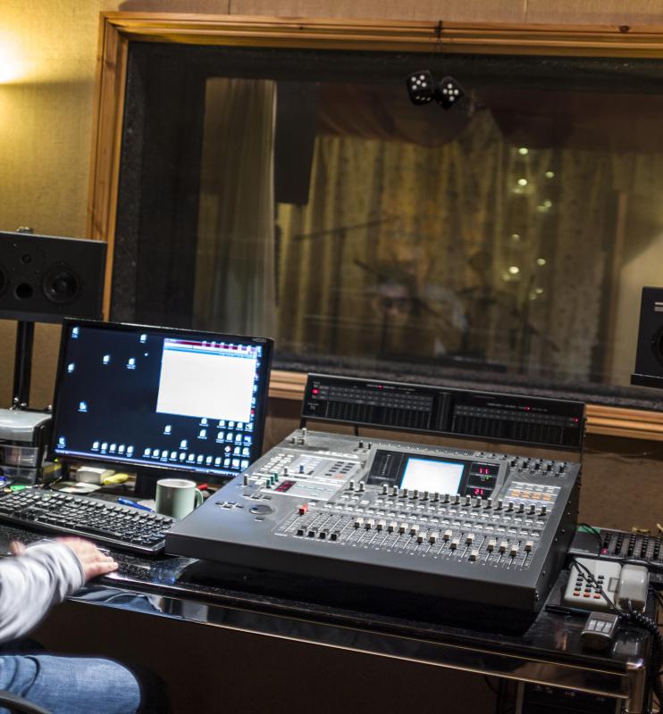 Recording studios often feature soundproof rooms.