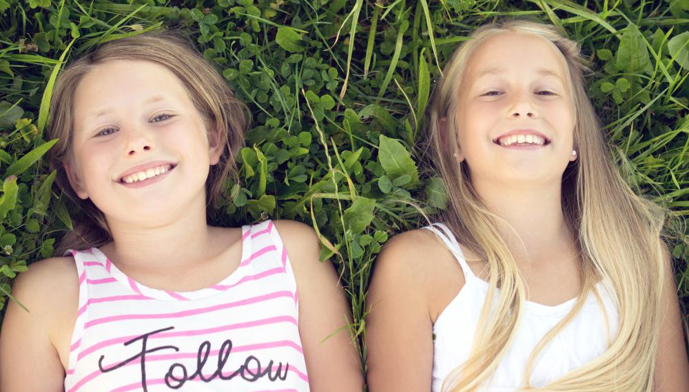 Gift baskets make wonderful gift ideas for best friends.
