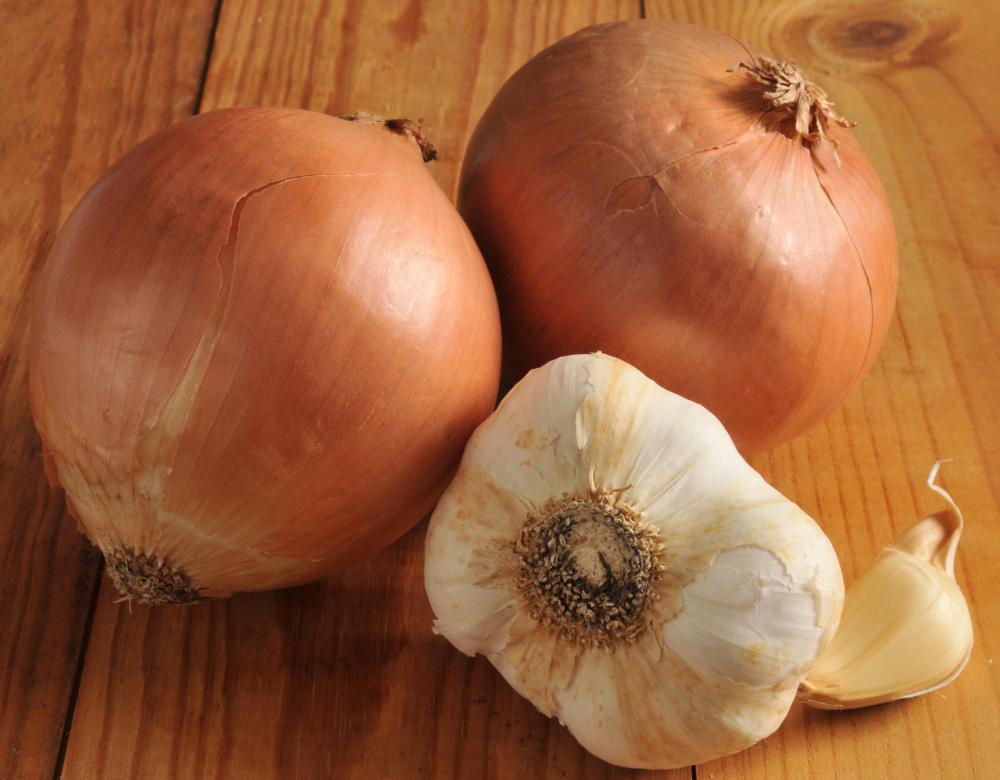 Onions and garlic are excellent natural sources of dietary inulin.
