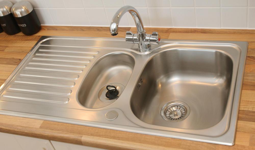 What are the Advantages of a Stainless Steel Sink?