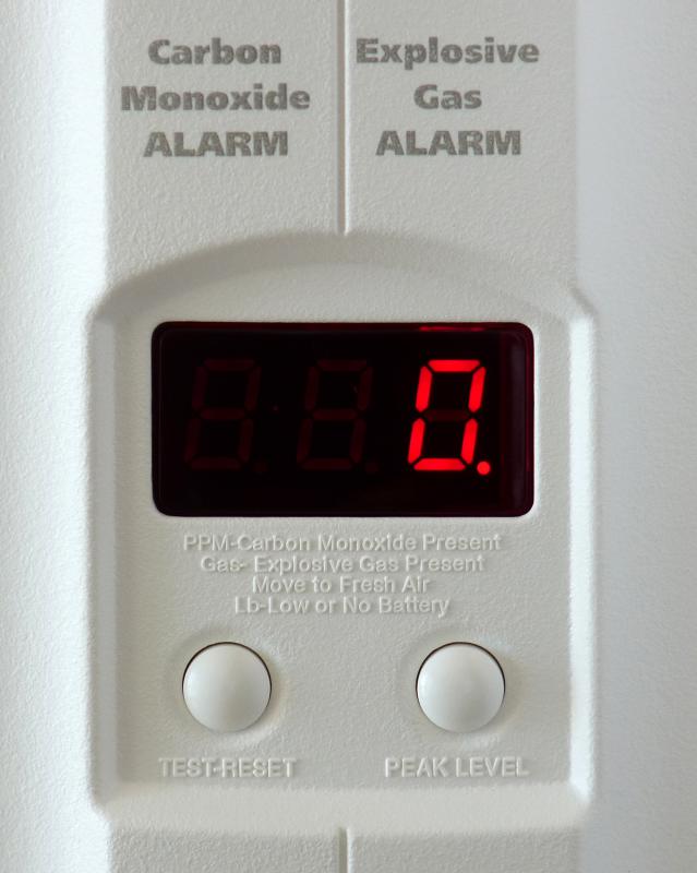 carbon monoxide alarm beeping every 30 seconds