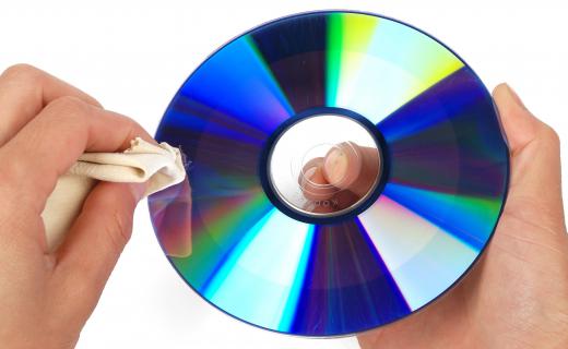 Microfiber cloth can be used to clean CDs.