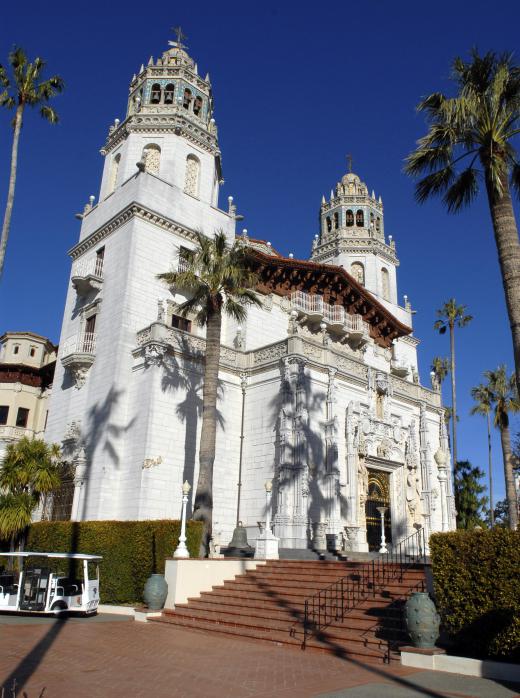 Primrose Jasmine were cultivated to grow as a hedge at Hearst Castle in San Simeon, California.